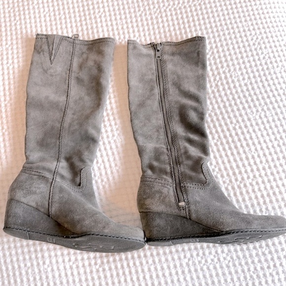 Franco Sarto Womans Size 8.5 Gray Suede Boots - Picture 1 of 11